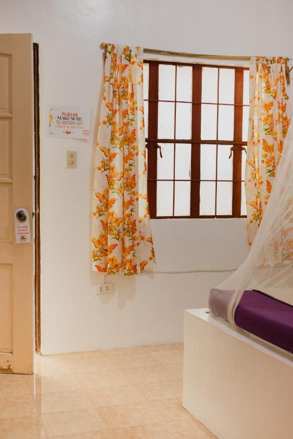 Puerto Galera Hostel ภายนอก รูปภาพ
